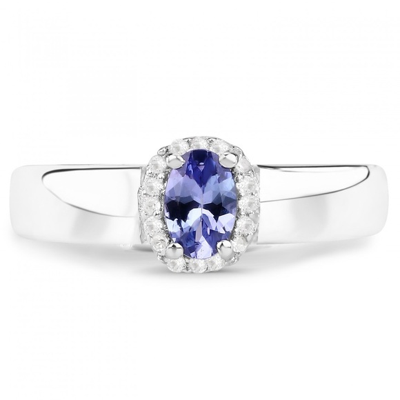 Elegant Silver and Blue Gemstone Ring